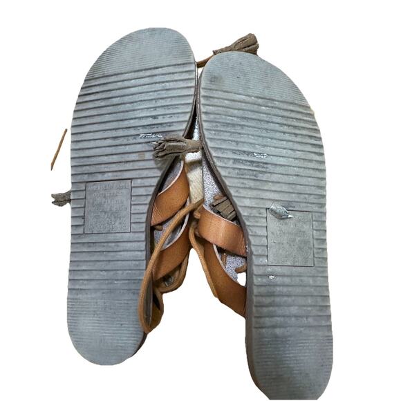 AMERICAN EAGLE Lace Up Women’s Brown Strappy Thong Sandals Shoes Flip Flops 8 - Picture 4 of 6